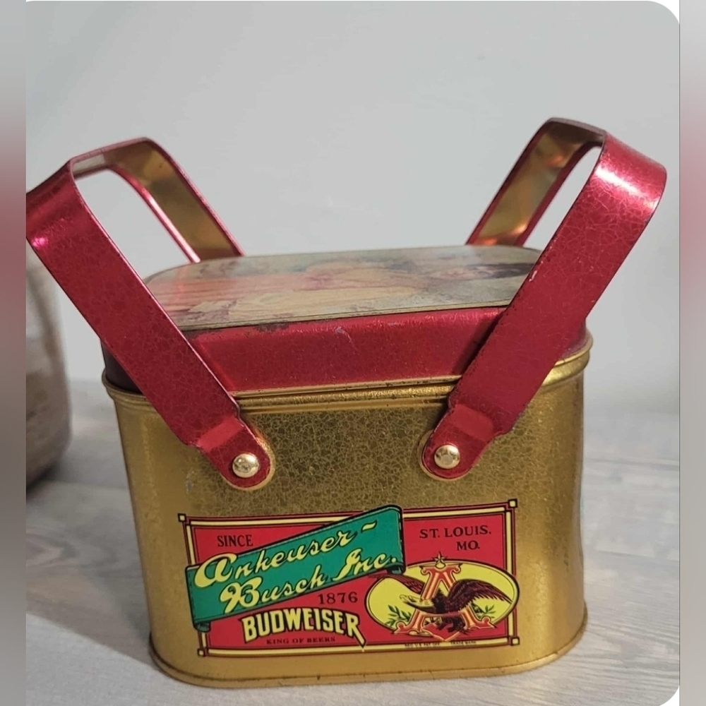 1992 Vintage Anheuser-Busch Budweiser Tin Basket with Handles - Picture 2 of 6